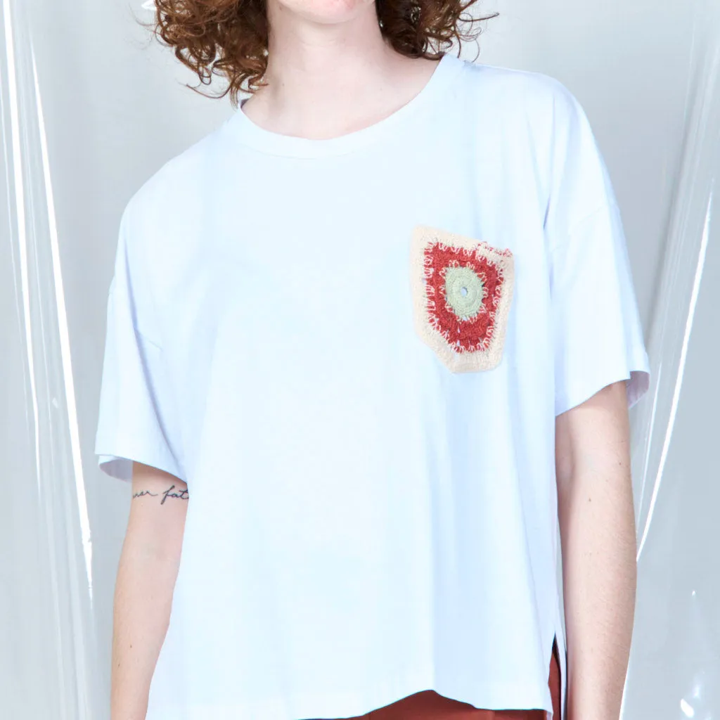 Artistic embroidered eye t-shirt wholesale